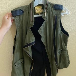 Princess Vera Wang Vest